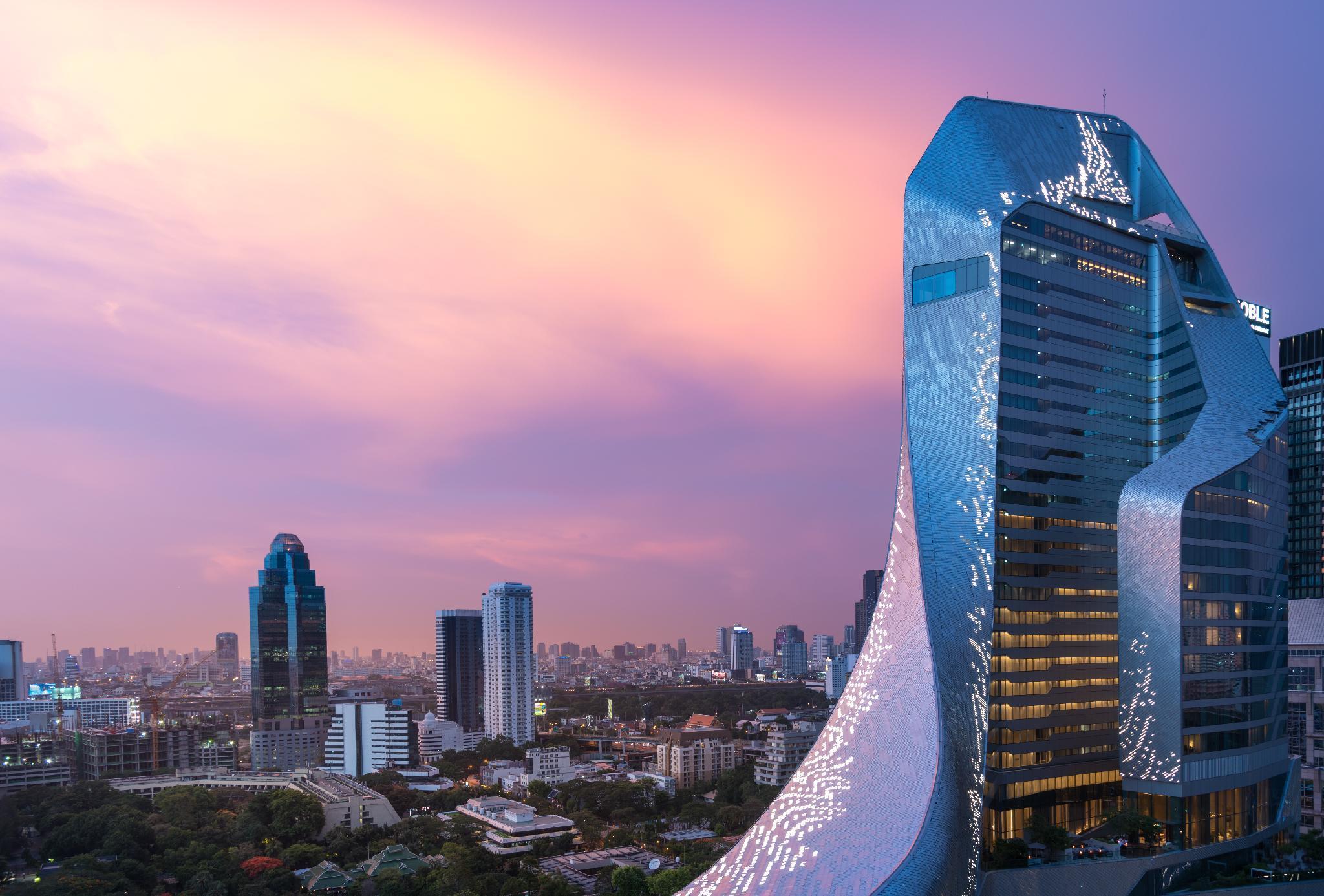 Royal Ivory Sukhumvit Nana Hotel Bangkok Exterior photo